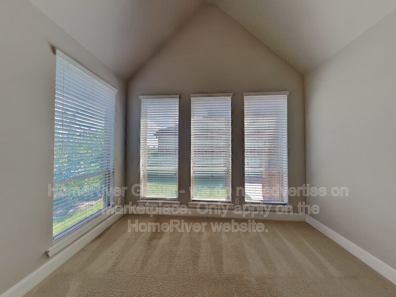 Gated Community | 2 Car-Garage | Covered Patio. property image