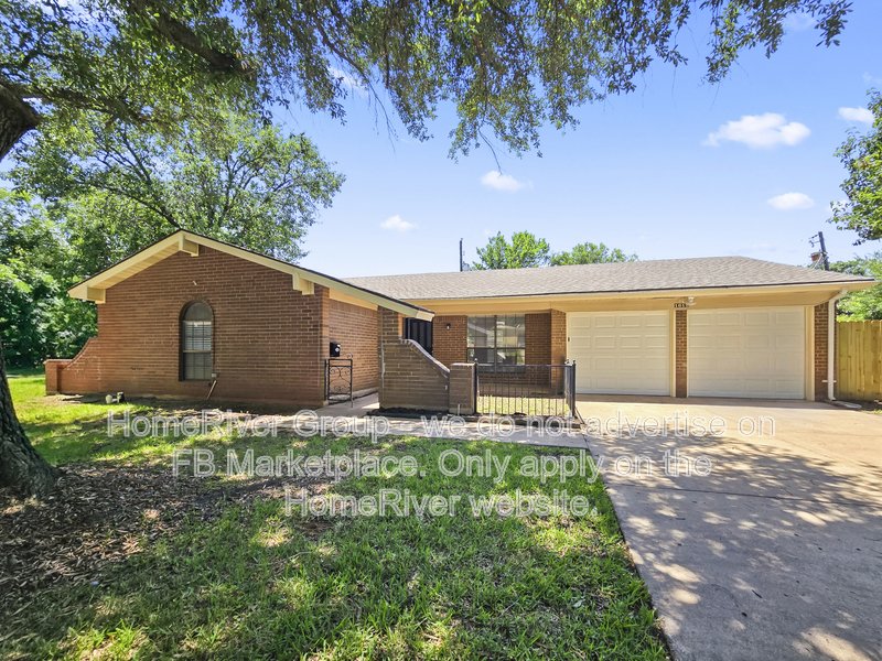 Pet Friendly | Fenced Yard | Fridge Included property image
