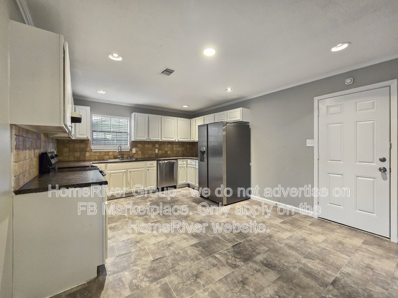 Pet Friendly | Fenced Yard | Fridge Included property image