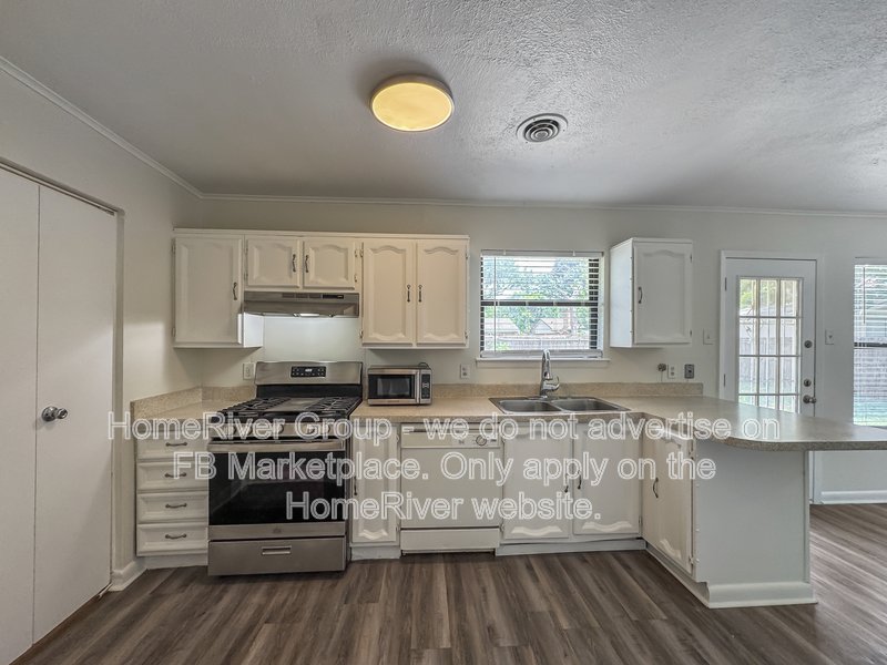 Updated 3BR/2BA Home | Fenced Yard | Modern Vinyl Plank Flooring property image