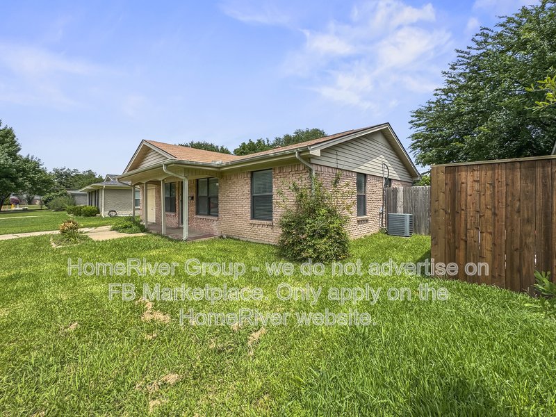 Updated 3BR/2BA Home | Fenced Yard | Modern Vinyl Plank Flooring property image