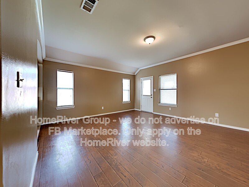 Built-in Oven | Washer, Dryer, Fridge | Pet-Friendly. property image