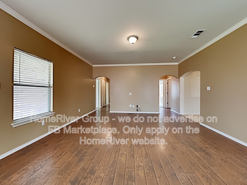 Built-in Oven | Washer, Dryer, Fridge | Pet-Friendly. property image