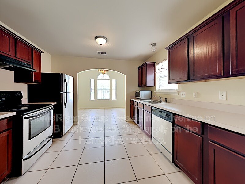 Built-in Oven | Washer, Dryer, Fridge | Pet-Friendly. property image