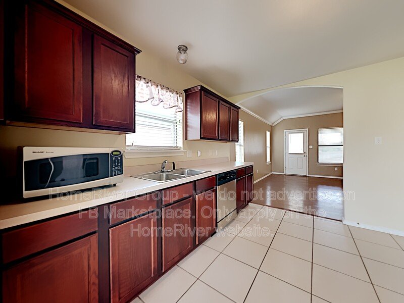 Built-in Oven | Washer, Dryer, Fridge | Pet-Friendly. property image