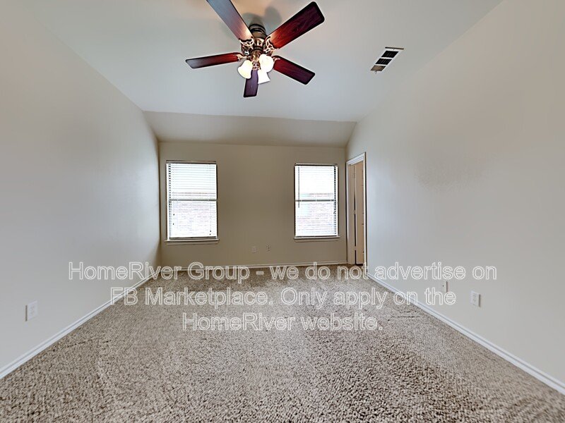 Built-in Oven | Washer, Dryer, Fridge | Pet-Friendly. property image