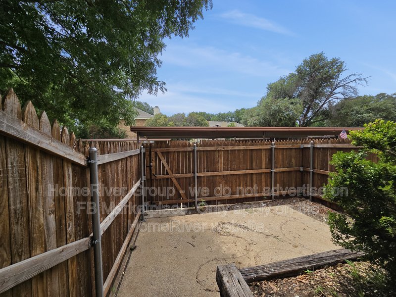 2 BR Duplex | Fenced Yard | Fridge, Washer, and Dryer | property image