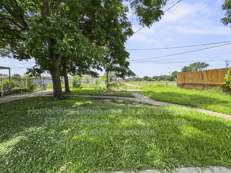 Pet Friendly  | Available Now | property image