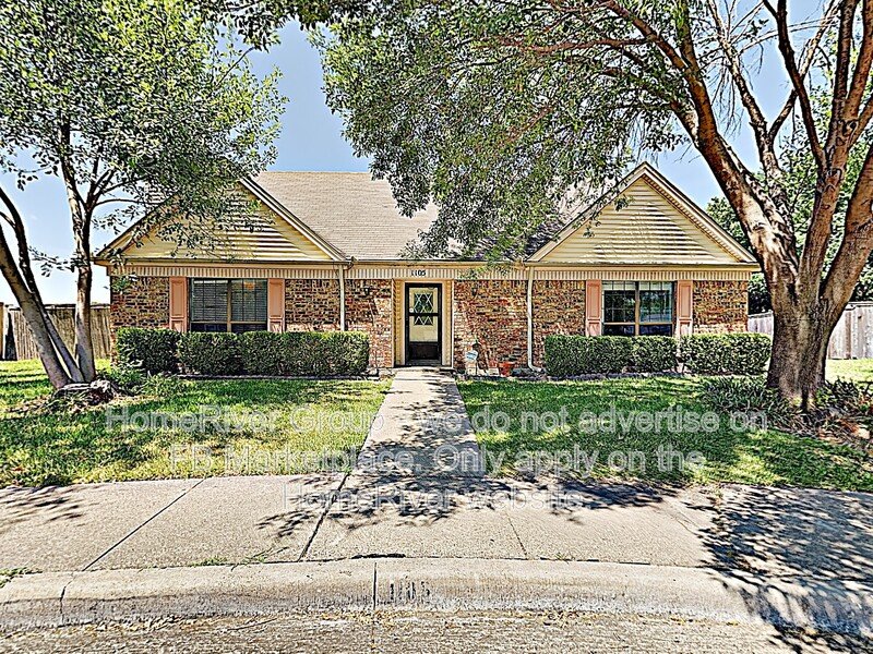 1105 Geneva Ct property image