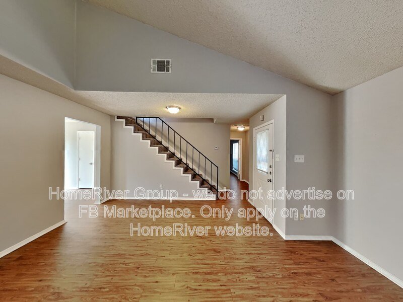 1105 Geneva Ct property image