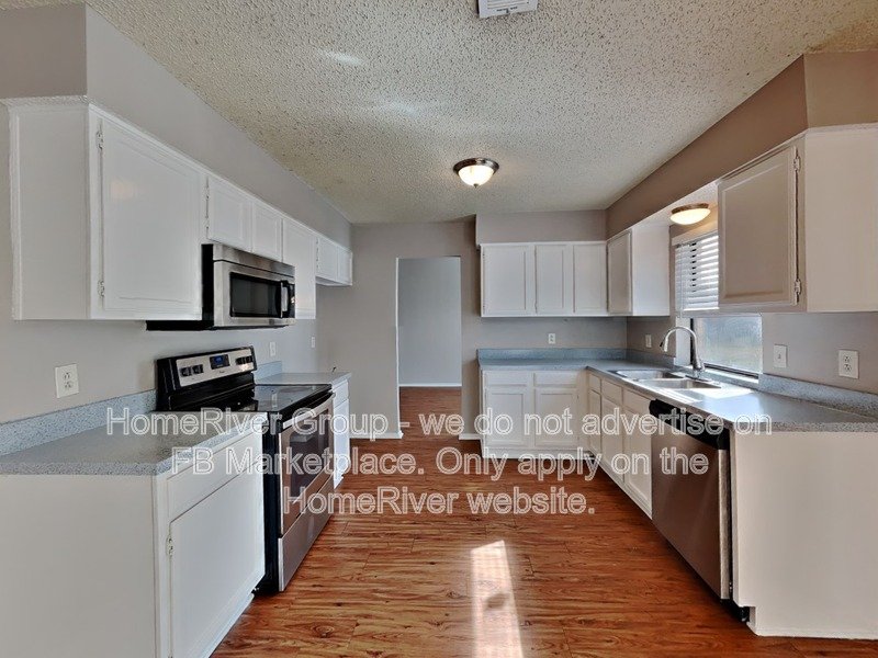 1105 Geneva Ct property image