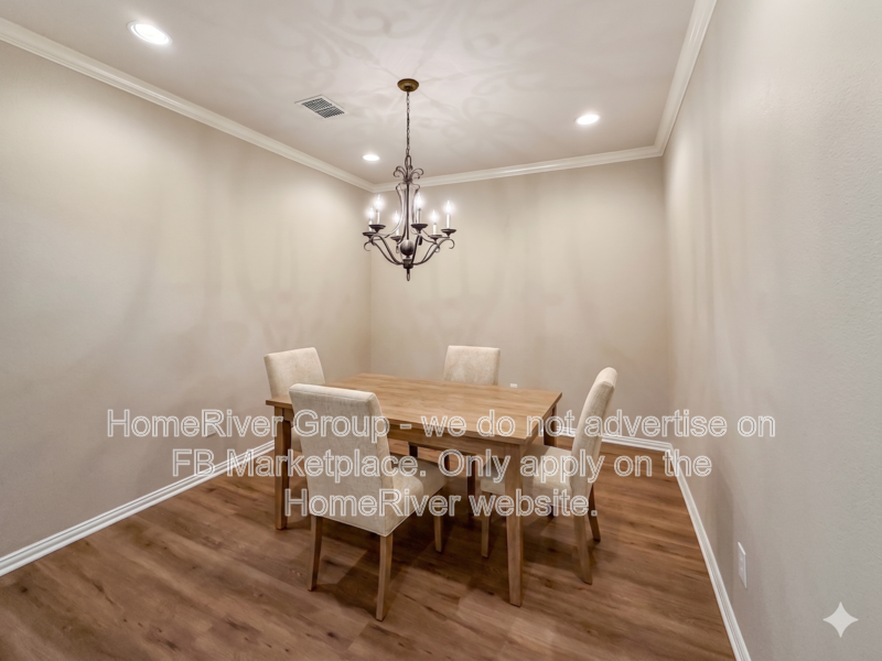 4 BR Home | Lantana Golf Course | Fireplace property image