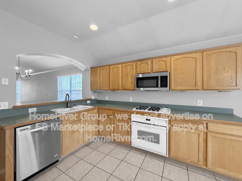 Frisco ISD - Corner Lot with Large Backyard, Jacuzzi tub property image