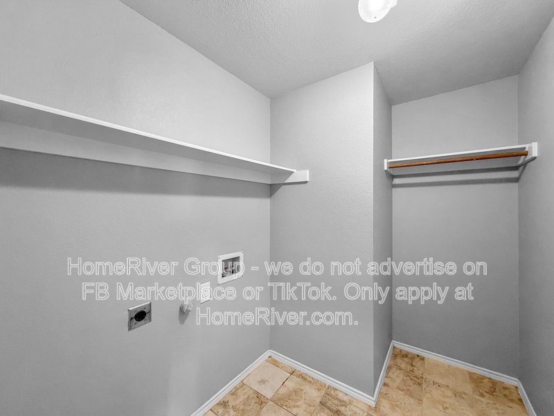 Frisco ISD - Corner Lot with Large Backyard, Jacuzzi tub property image