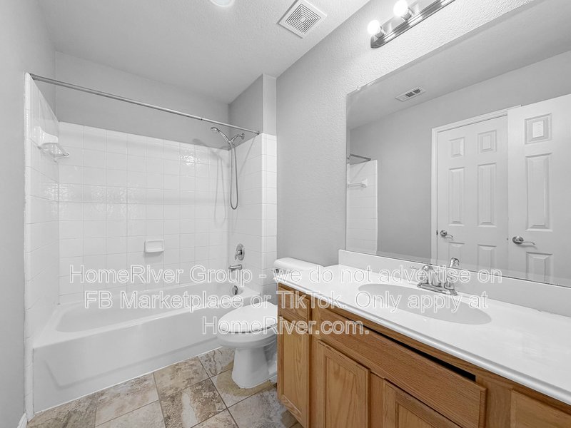 Frisco ISD - Corner Lot with Large Backyard, Jacuzzi tub property image