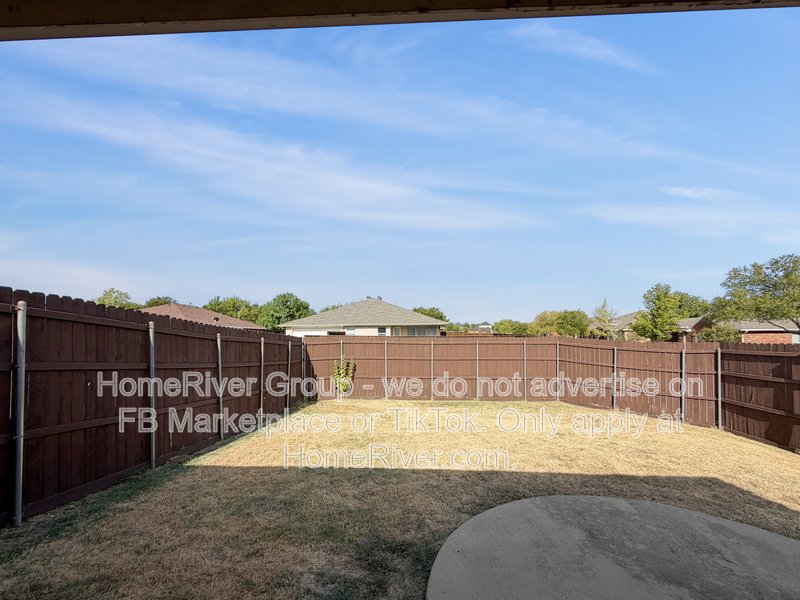 Frisco ISD - Corner Lot with Large Backyard, Jacuzzi tub property image