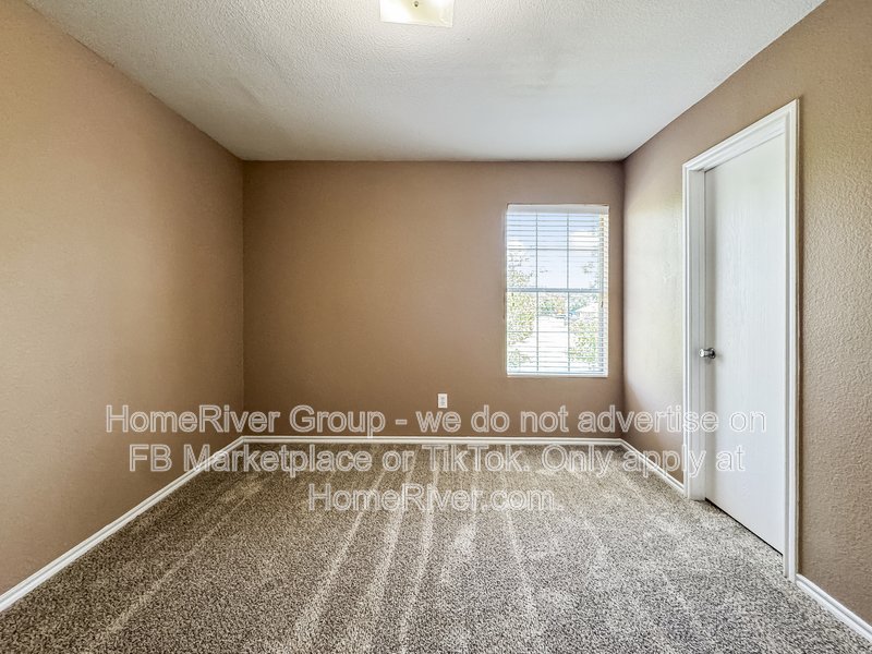 4 Bedroom | Large Backyard | Pet-Friendly property image