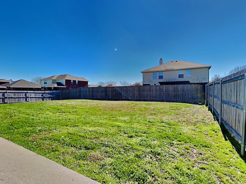 4 Bedroom | Large Backyard | Pet-Friendly property image