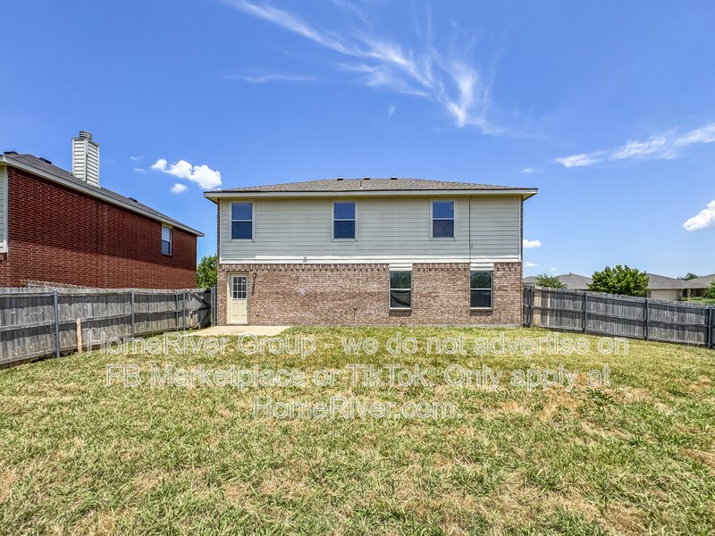 4 Bedroom | Large Backyard | Pet-Friendly property image