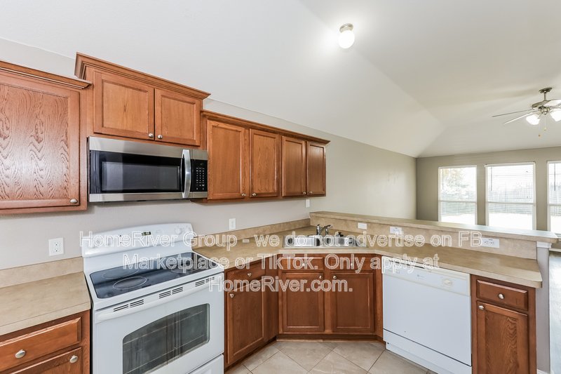 Available Now | Pets Welcome | Fridge Included property image