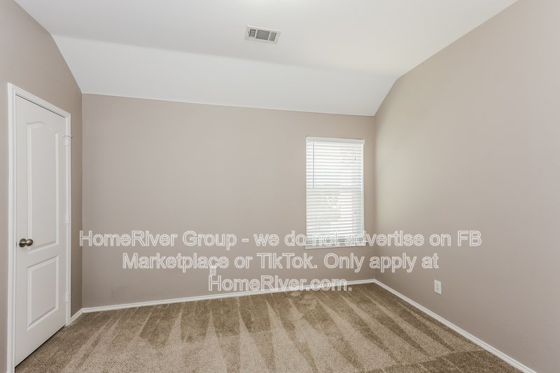 Available Now | Pets Welcome | Fridge Included property image