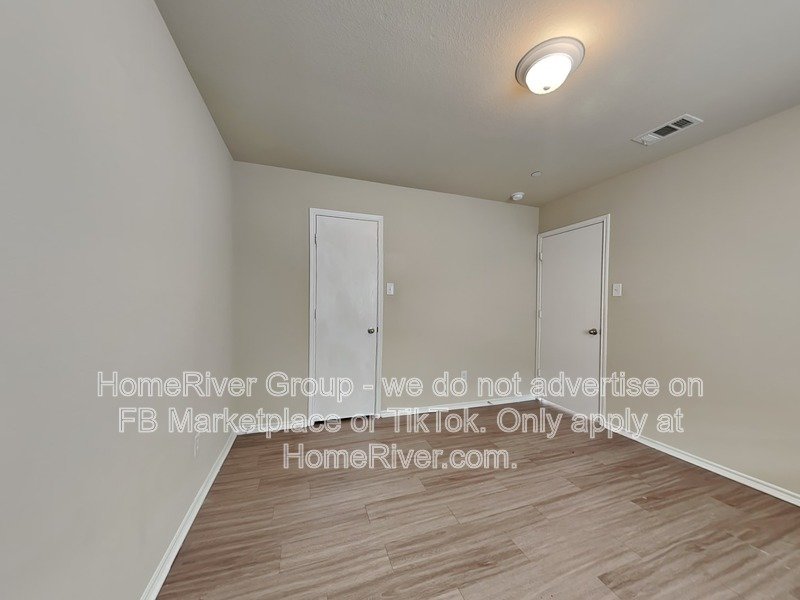 Great Location! Private fenced yard 2 Community Pools &amp;amp;amp;amp;amp;amp;amp;amp;amp;amp;a property image