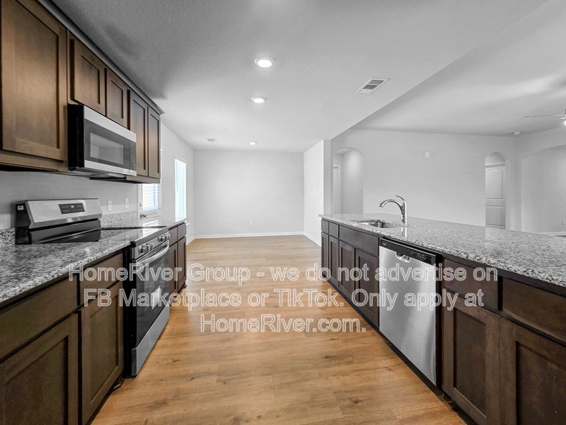 Available Now | Pets Welcome | Fridge Included property image
