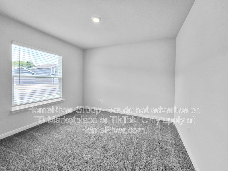 Available Now | Pets Welcome | Fridge Included property image