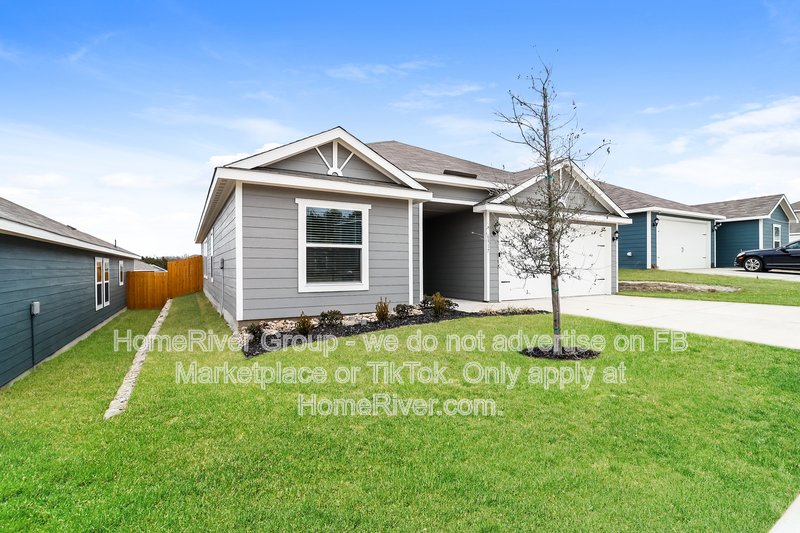 Available Now | Pets Welcome | Fridge Included property image