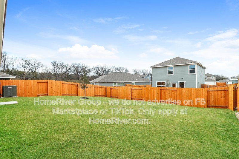 Available Now | Pets Welcome | Fridge Included property image