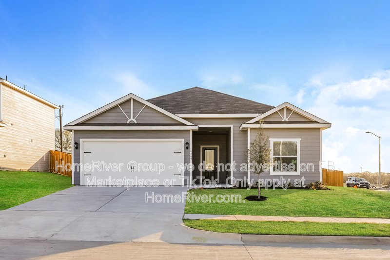 Available Now | Pets Welcome | Fenced Yard property image