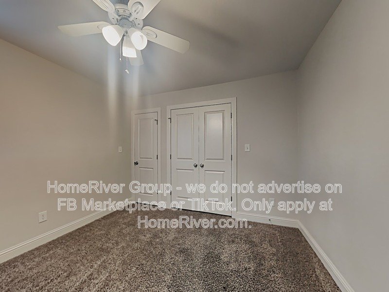 Charming Duplex - Refrigerator - Open Floorplan - Laminate flooring property image