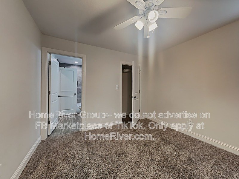 Charming Duplex - Refrigerator - Open Floorplan - Laminate flooring property image