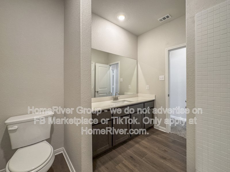 Available Now | Pets Welcome | Fridge Included property image