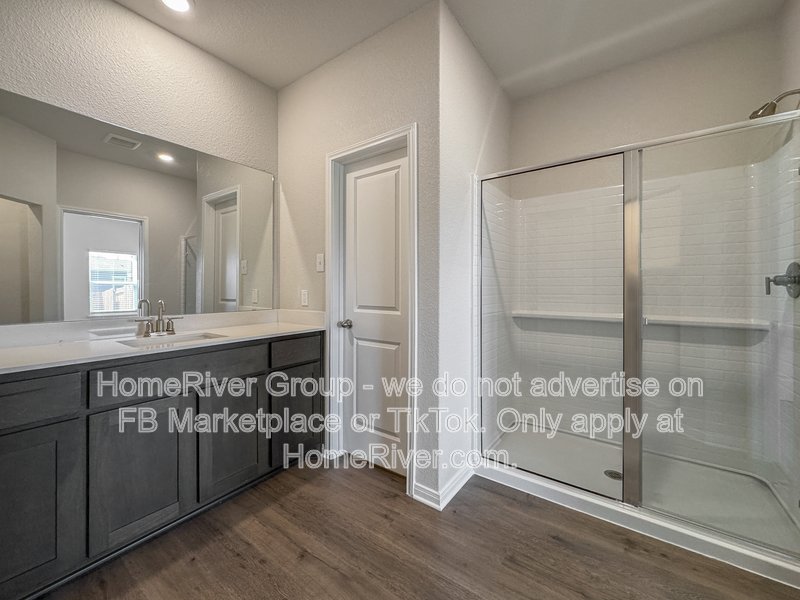 Available Now | Pets Welcome | Fridge Included property image