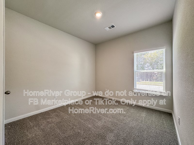 Available Now | Pets Welcome | Fridge Included property image