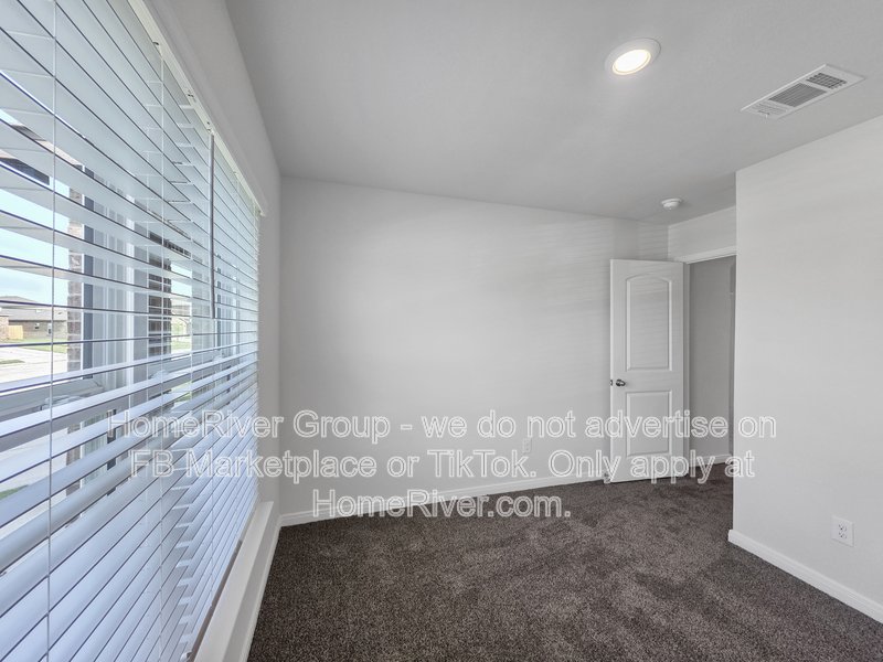 Available Now | Pet Friendly |  Fenced Yard |  Fridge Included property image