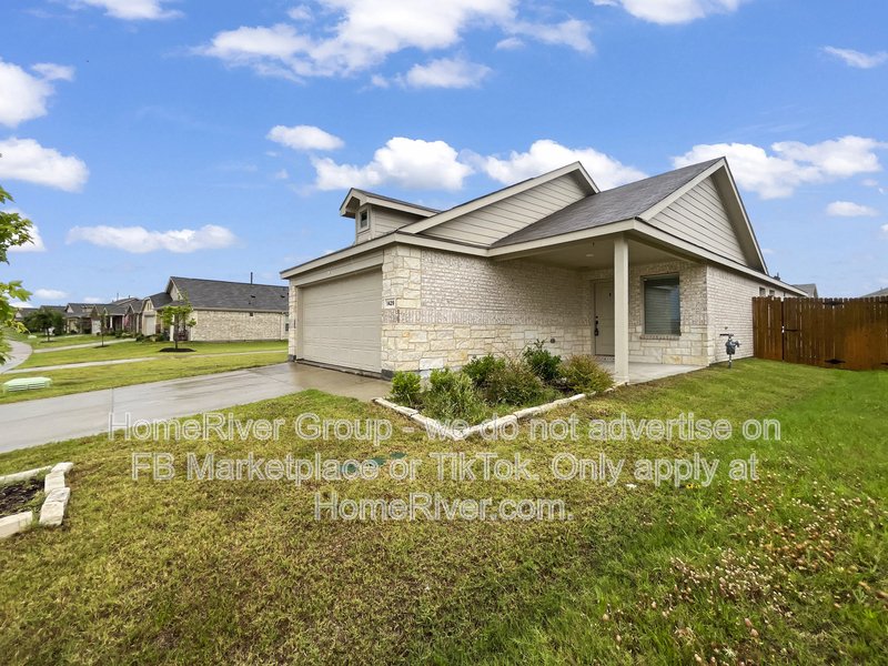 Available Now | Pet Friendly | Fenced Yard property image