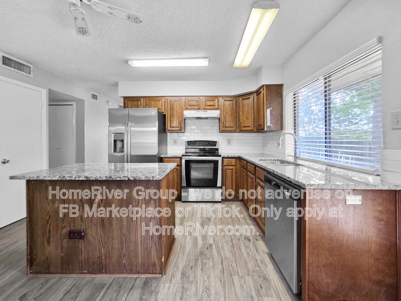 Pet Friendly |  Cozy Fireplace | Fridge | New Carpet property image