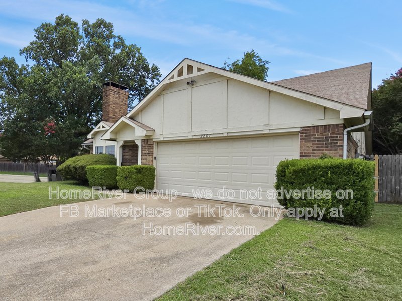 Pet Friendly |  Cozy Fireplace | Fridge | New Carpet property image