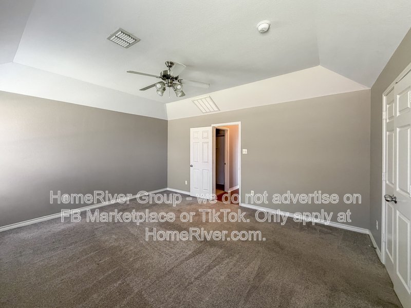 313 Charleston Dr property image