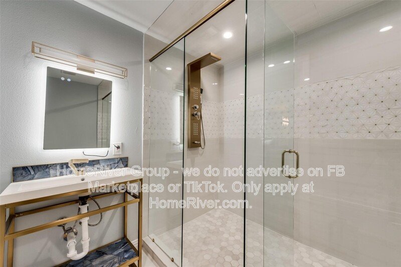 Designer Finishes | Stainless Steel | Pet Friendly. property image
