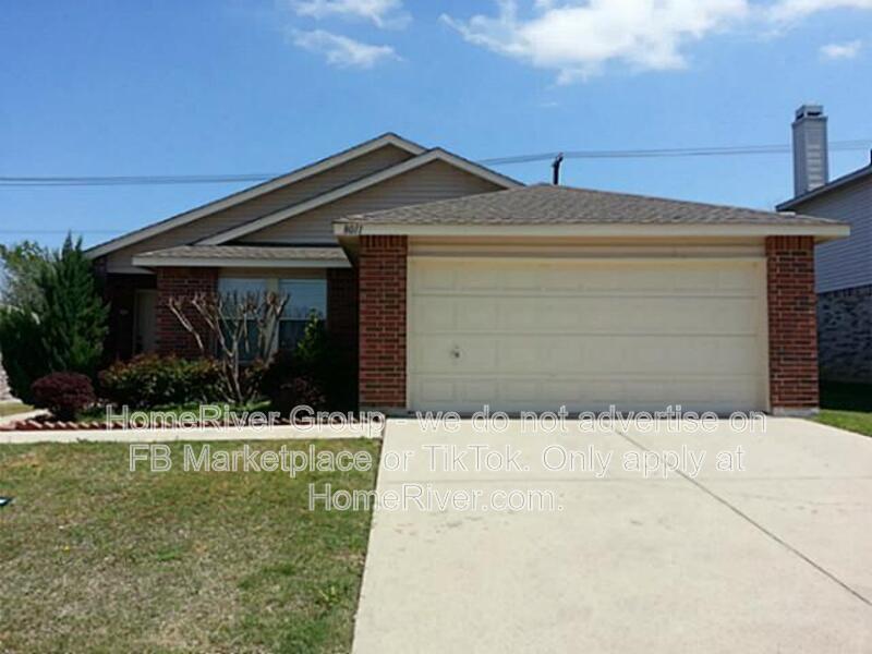 Pet-Friendly | No Carpet | Huge Fenced Backyard. property image