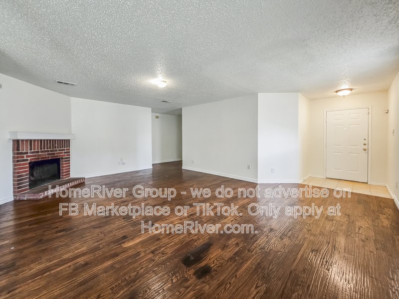 Pet-Friendly | No Carpet | Huge Fenced Backyard. property image