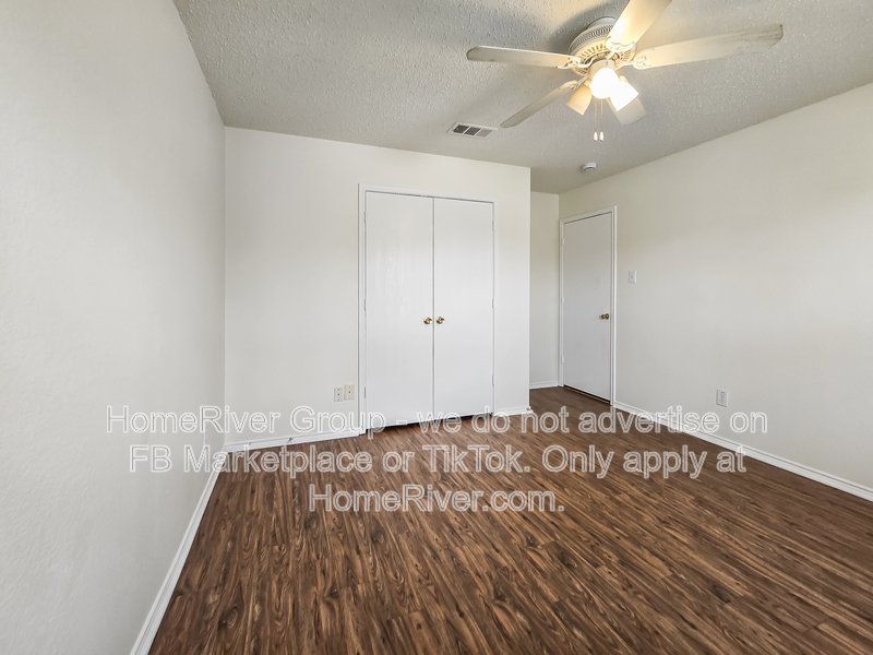 Pet-Friendly | No Carpet | Huge Fenced Backyard. property image