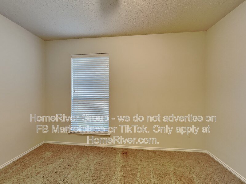 4 BR Home | Fireplace | Fenced Yard property image