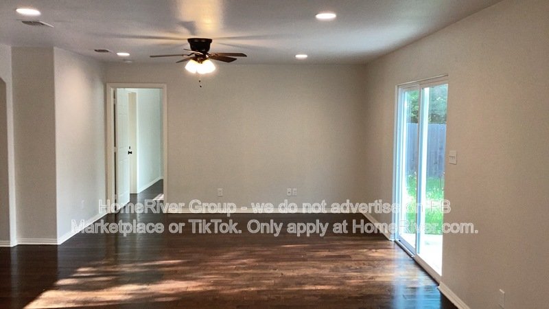Fur Babies Welcome - Solid Surface Flooring - SS Appliances property image