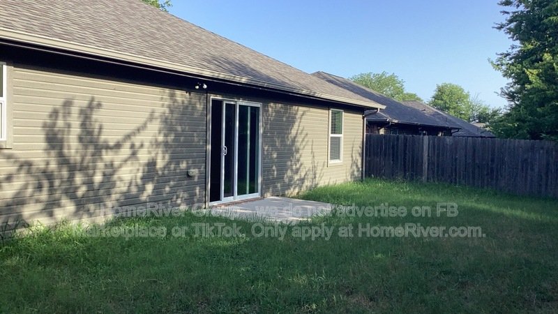 Fur Babies Welcome - Solid Surface Flooring - SS Appliances property image