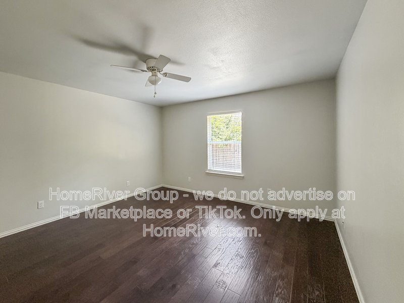Fur Babies Welcome - Solid Surface Flooring - SS Appliances property image