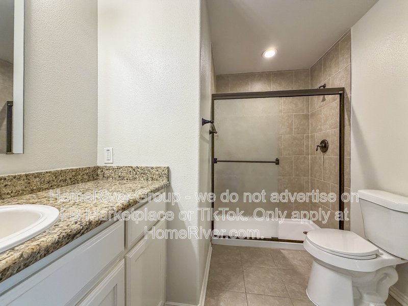 Fur Babies Welcome - Solid Surface Flooring - SS Appliances property image